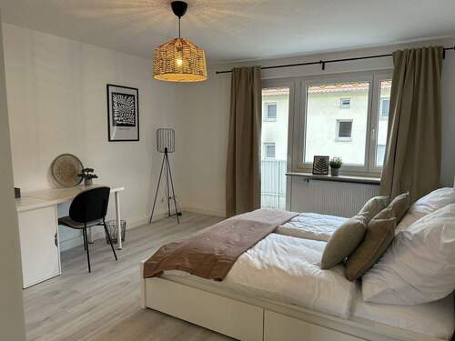 Bild 1 - Vollmöblierte helle 3 Zimmer Balkon EBK WLAN zentral & ÖV Anbindung