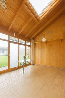 Wintergarten - 7 Zimmer Doppelhaushälfte in Emmerting