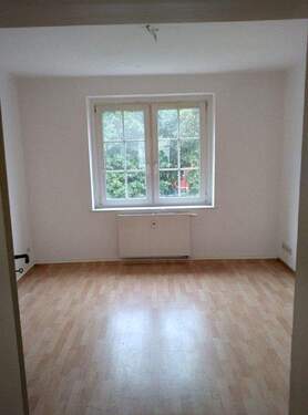 02 Wohnen.jpg - 2 Zimmer Etagenwohnung zur Miete in Strehla