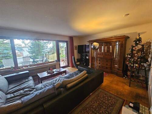 Wohnzimmer inkl. Zugang Garten - 