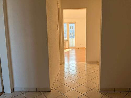 Flur - 2 Zimmer Etagenwohnung zum Kaufen in Frankfurt am Main