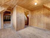 Dachgeschoss mit Ausbaupotential - 