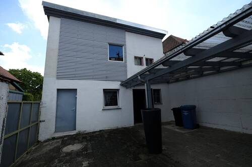 Nebengeäude mit Stauraum - 5 Zimmer Einfamilienhaus in Großbardorf