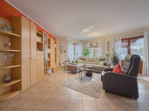 02 Wohnbereich - 7 Zimmer Einfamilienhaus in Villingen-Schwenningen