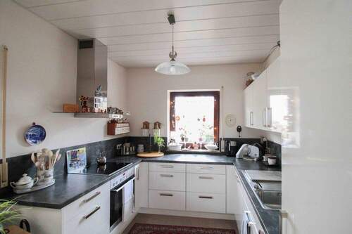 Küche EG nicht im Kaufpreis enthalten - Einfamilienhaus mit 175,10 m&sup2; in Mönsheim zum Kaufen