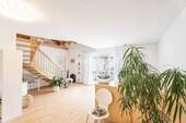 Wohnzimmer - 4 Zimmer Etagenwohnung zur Miete in Kempten
