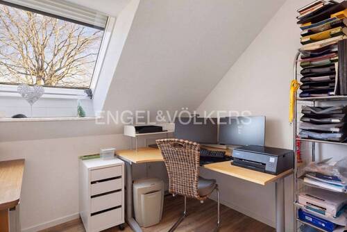 Arbeitszimmer im OG - 