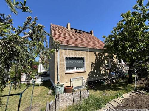 Objetkansicht - modernisierungsbedürftiges Einfamilienhaus in Döbern