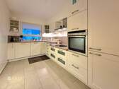 Hochwertige Einbauküche - 4 Zimmer Etagenwohnung zum Kaufen in Oberursel (Taunus)