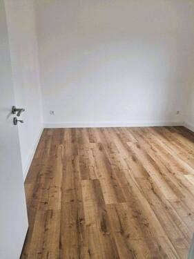 Zimmer 2 - 