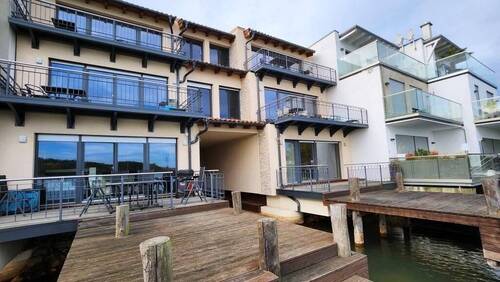 Ansicht Rückseite - HAUS AM SEE **** MIT BOOTSSTEG - 2.100.000,00 EUR Kaufpreis, ca.  297,70 m² Wohnfläche