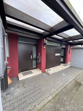 Eingangsbereich.jpg - Mehrfamilienhaus, Wohnhaus in Trostberg zum Kaufen