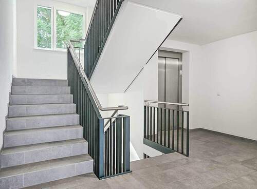 Treppenhaus - 2 Zimmer Etagenwohnung zum Kaufen in Aldenhoven