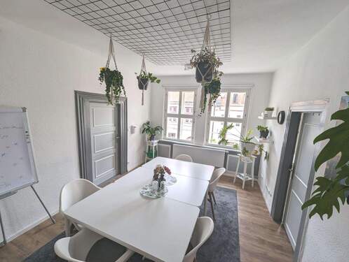 Whg Zimmer 1.OG vermietete Einheit - 