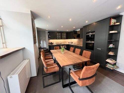 Küche EG Hauptwohnung - 9 Zimmer Einfamilienhaus in Lüneburg