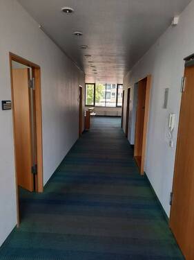 20260527_100141.jpg - Büro mit 410,00 m&sup2; in Baunatal zur Miete