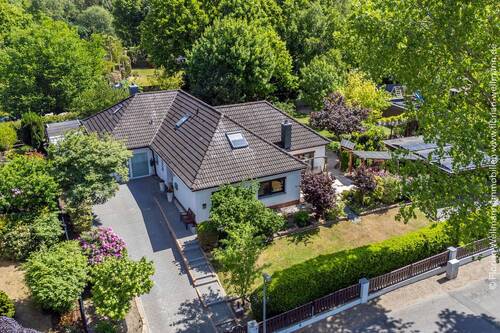 Bild 2 - 7 Zimmer Mehrfamilienhaus, Wohnhaus zum Kaufen in Bremen