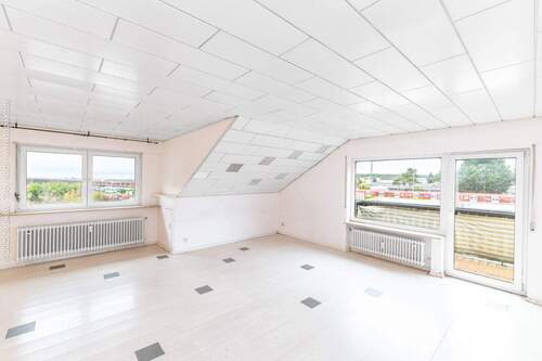 Wohn- und Esszimmer DG - 