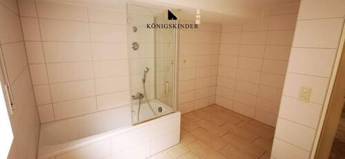 Badewanne und reichlich Platz - 2 Zimmer Etagenwohnung in Murr