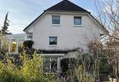 Sicht von Osten mit Souterrain - 5 Zimmer Einfamilienhaus in Wriedel