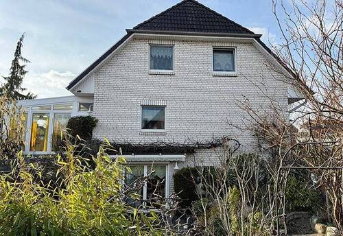 Sicht von Osten mit Souterrain - 5 Zimmer Einfamilienhaus in Wriedel