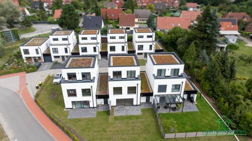 Bild 1 - Modernes Reihenhaus mit Garage zum Erstbezug