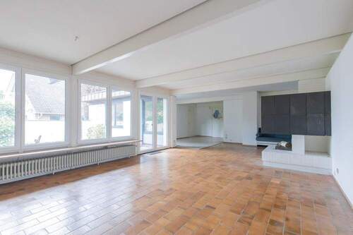 Wohnzimmer - Einfamilienhaus mit 118,10 m² in Büdelsdorf zum Kaufen