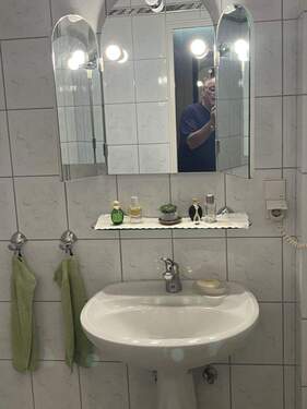 Waschtisch im Gäste WC - 