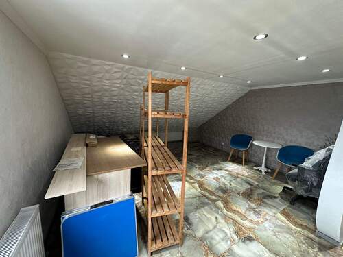 tempImageQWnKue.jpg - 