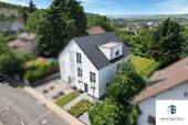 Außenansicht - Familien(t)raum mit Weitblick: Moderne Doppelhaushälfte mit Garten & Terrasse in Bad Kreuznach