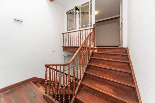 Treppenhaus - 3 Zimmer Etagenwohnung zum Kaufen in Schwäbisch Gmünd