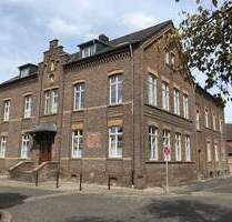Frisch renovierte 2-Zimmer-Wohnung im Denkmal - nur für Ü60 mit WBS - Bergheim Niederaußem