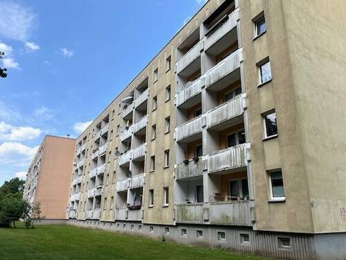 Hinteransicht - 3 Zimmer Etagenwohnung zur Miete in Schwerin