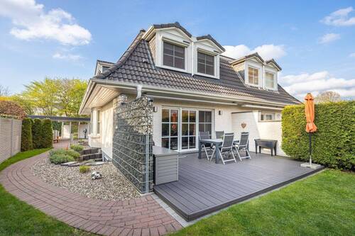 Terrasse - Exklusive stilvolle DHH in Feldrandlage