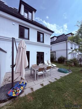 Bild 3 - 5 Zimmer Doppelhaushälfte in München