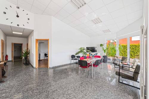 2 - Halle zur Miete in Endingen