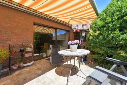 die Terrasse in Sonnenlage - 