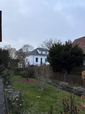 Hausansicht - 1 Zimmer Mehrfamilienhaus, Wohnhaus zur Miete in Berlin