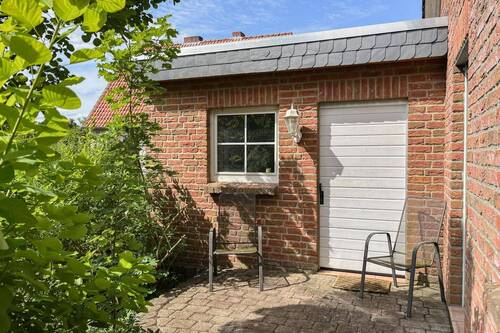 Abstellraum hinter Garage - 3 Zimmer Einfamilienhaus zum Kaufen in Leiferde