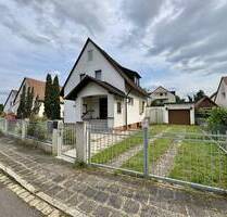 Einfamilienhaus mit großem Grundstück in Wendelstein!