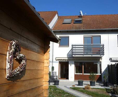 Blick Südseite - ansprechendes Reihenmittelhaus - ruhiges Wohngebiet in Dannstadt