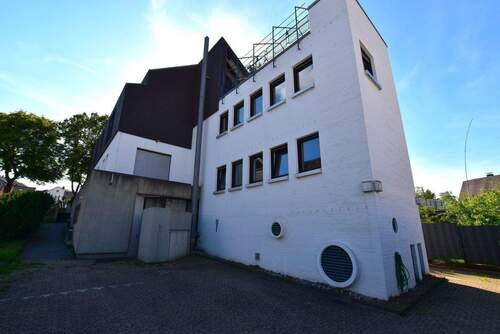 rückwärtige Ansicht.JPG - Büro in Hemer