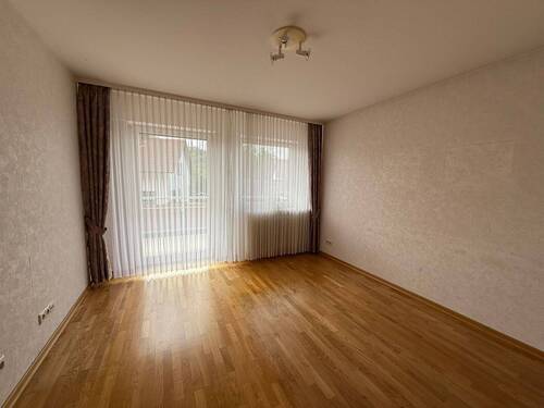 Zimmer 3 UG - 