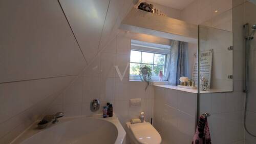 100 HH DG Badezimmer - 