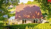 Drohenaufnahme; Rückansicht - 5 Zimmer Einfamilienhaus in Aurich