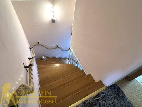 Geschosstreppe in das OG - 