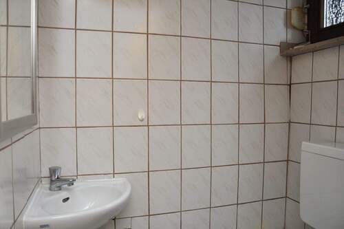 Gäste-WC Erdgeschoss - 