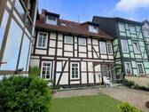 Hinterhof - 7 Zimmer Mehrfamilienhaus, Wohnhaus in Hameln