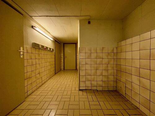 Flur Keller (rechter Hausteil) - 