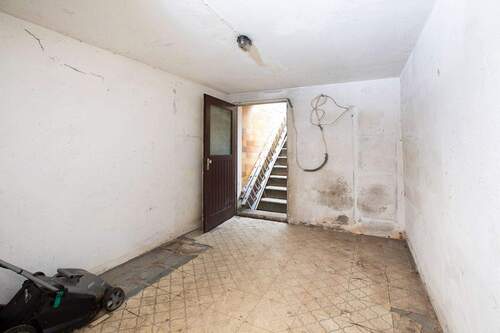 KELLERRAUM NR. 2 MIT AUSSENEINGANG - 